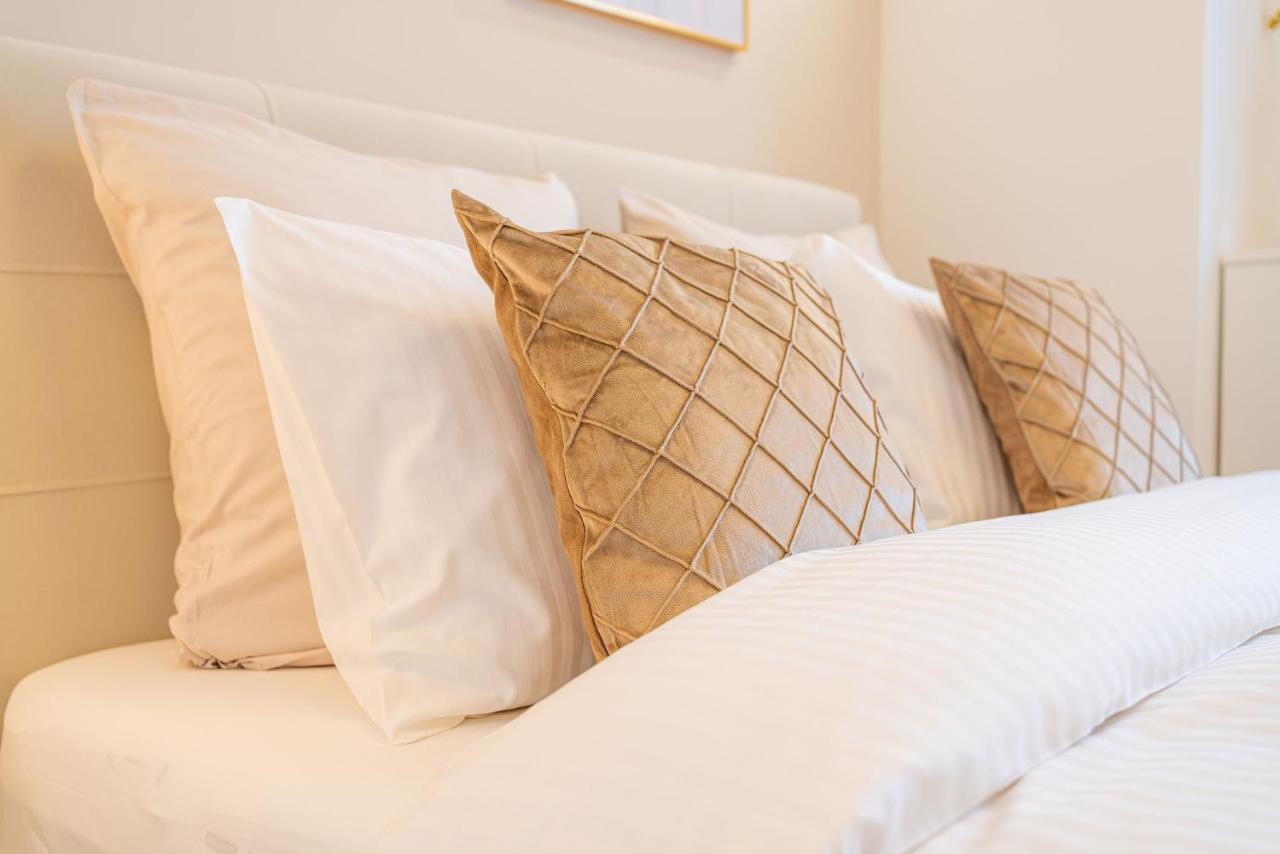 Style And View Bucharest City Center Aparthotel Экстерьер фото
